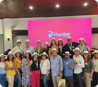 Equipo Hunter LATAM reunido